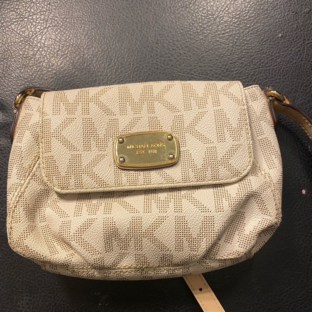 Michael Kors purse